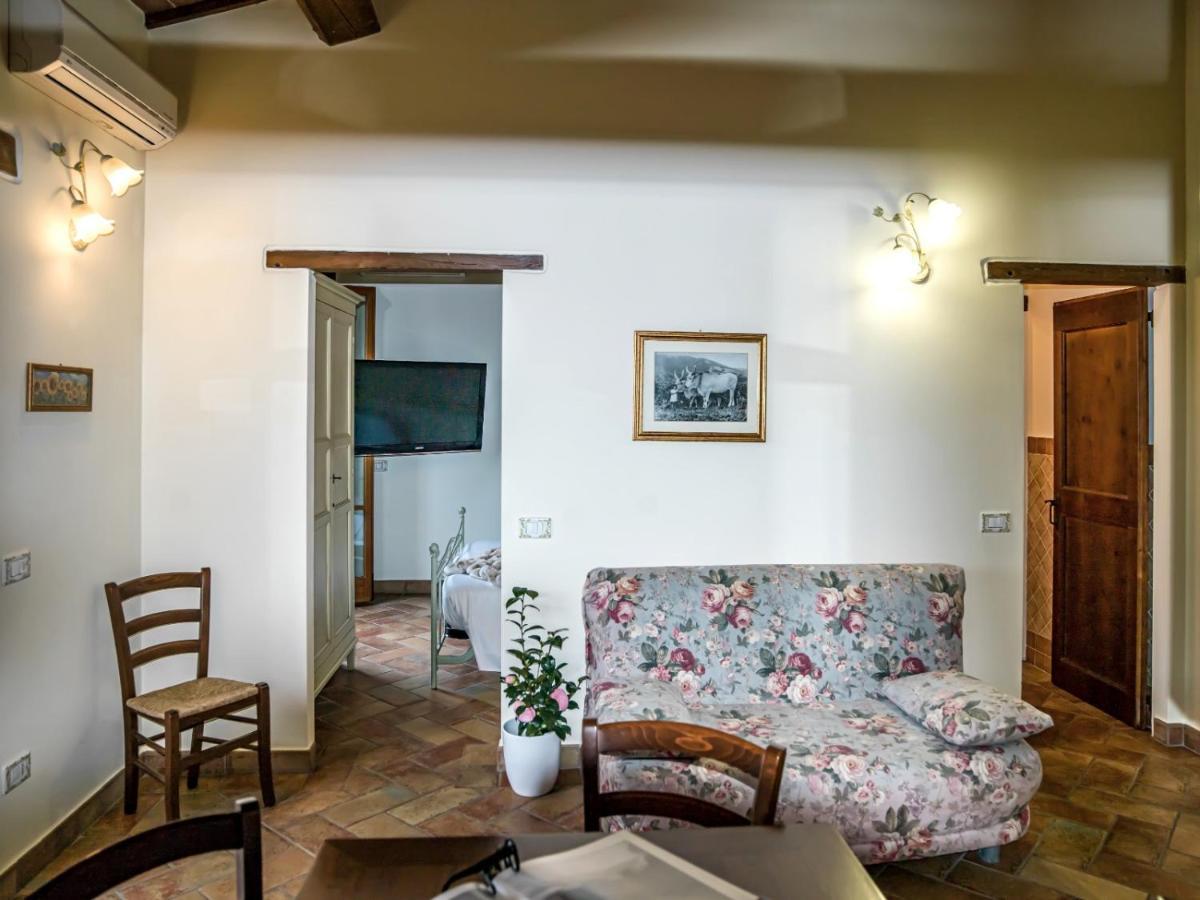 Valle Del Metauro Country House Montemaggiore al Metauro Luaran gambar