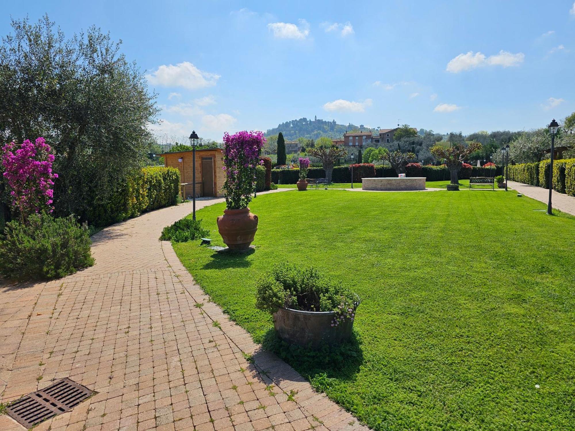 Valle Del Metauro Country House Montemaggiore al Metauro Luaran gambar