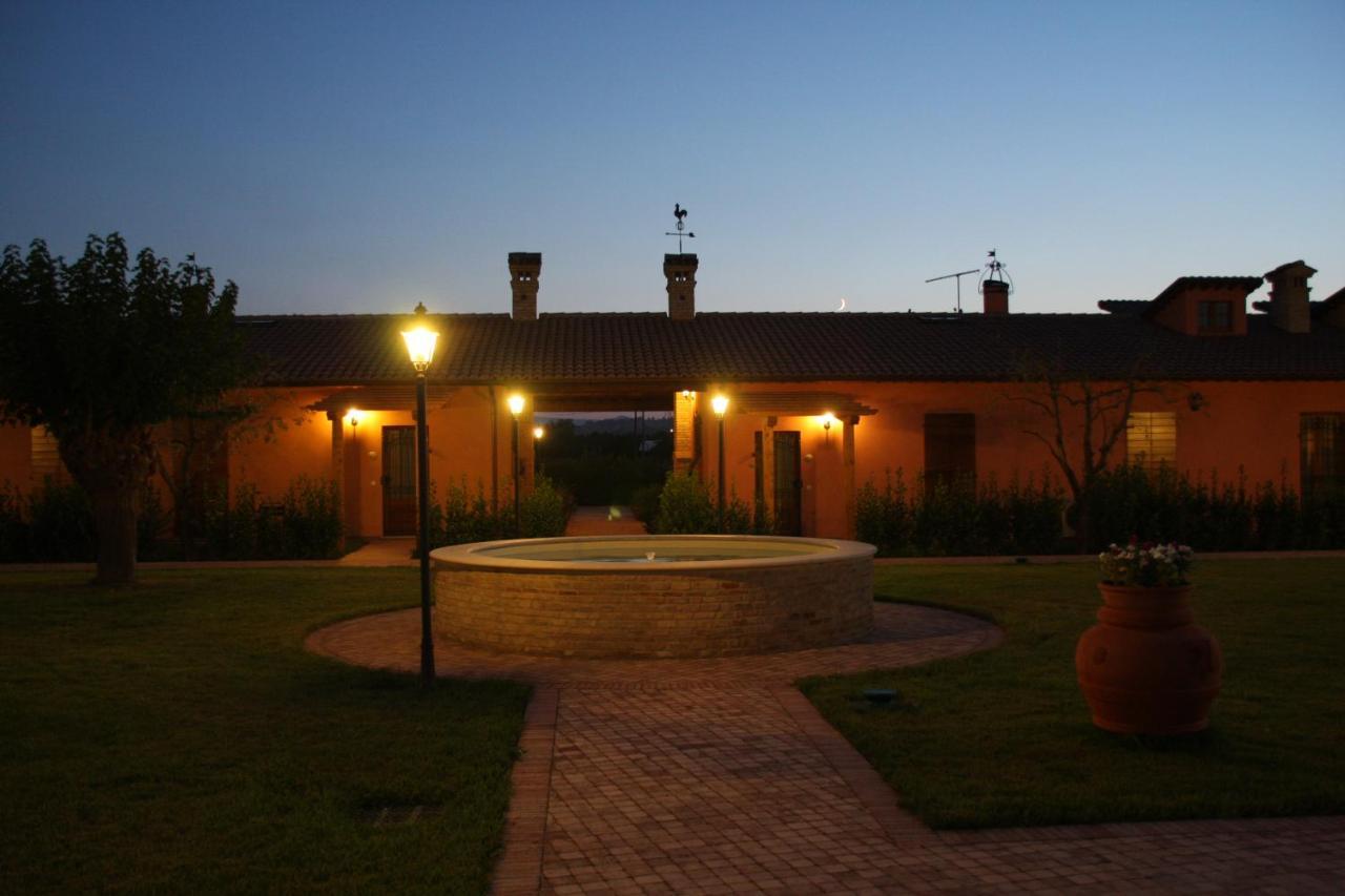Valle Del Metauro Country House Montemaggiore al Metauro Luaran gambar